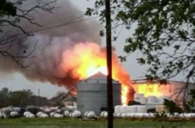 Fertilizer plant explosion in Texas 370 (photo credit: CNN screenshot)