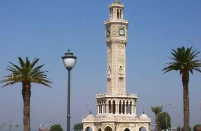 Izmir Uhr-Turm 370 (photo credit: Wikimedia Commons)