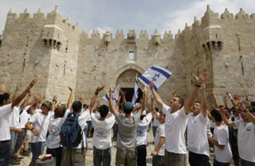 Israeli youth celebrate on Jerusalem day 370 (photo credit: REUTERS)