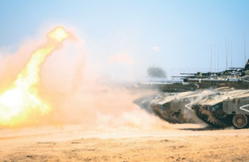 Tanks training 370 (photo credit: IDF Spokesman)