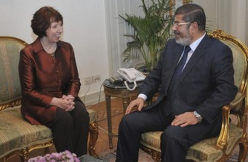 morsi meets with ashton 370 (photo credit: REUTERS)