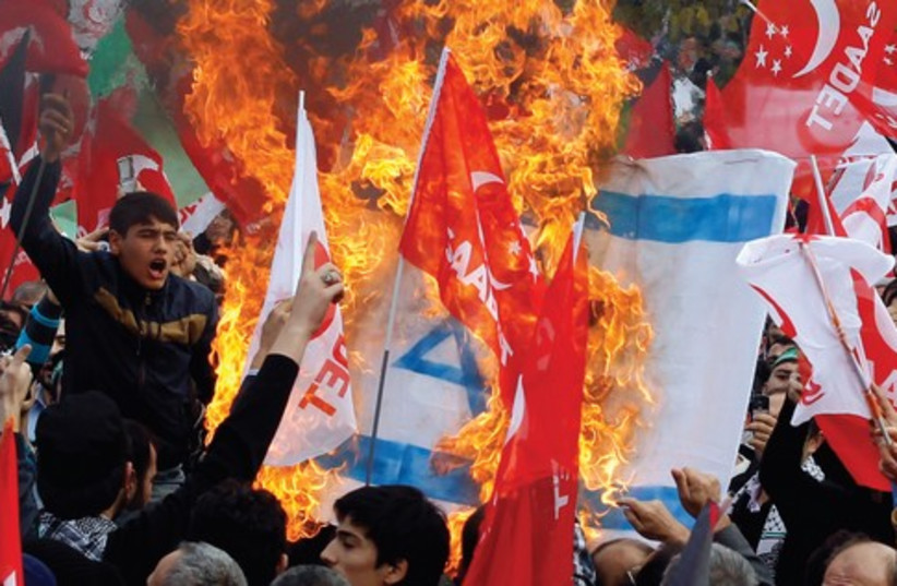 An anti-Israel demonstration in Istanbul, December 2012 521 (photo credit: OSMAN ORSAL / REUTERS)