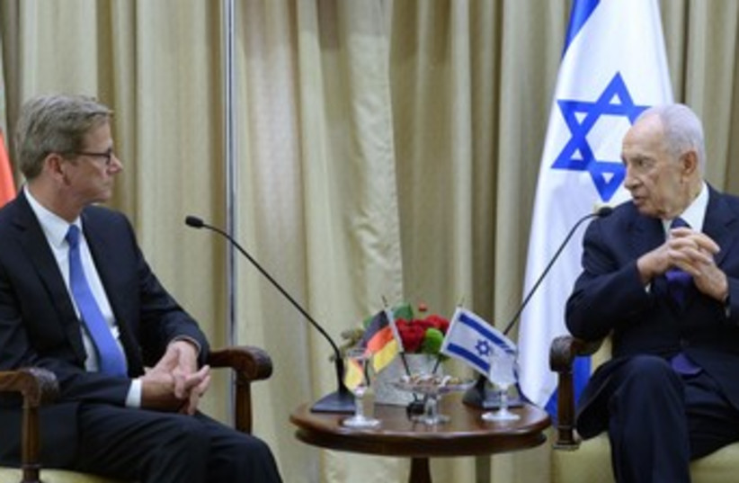 Westerwelle with Peres 370 (photo credit: Mark Neiman/GPO)