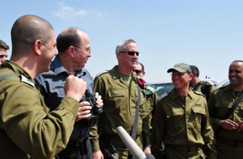 Ya'alon and Gantz visit IDF troops in West Bank 370 (photo credit: Courtesy Ministry of Defense)