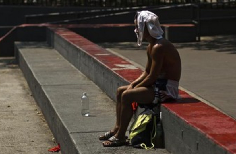 heat wave 370 (photo credit: REUTERS)