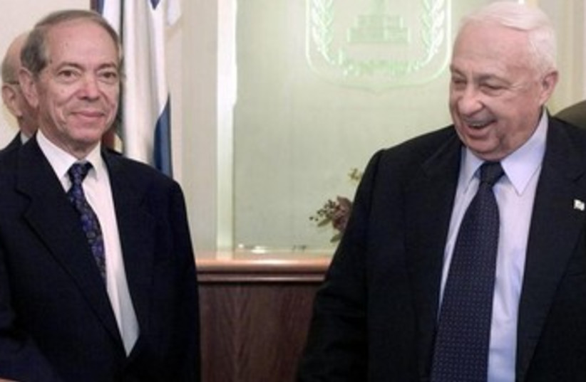 Osama El-Baz with then-premier Ariel Sharon in 2002 370 (photo credit: REUTERS)