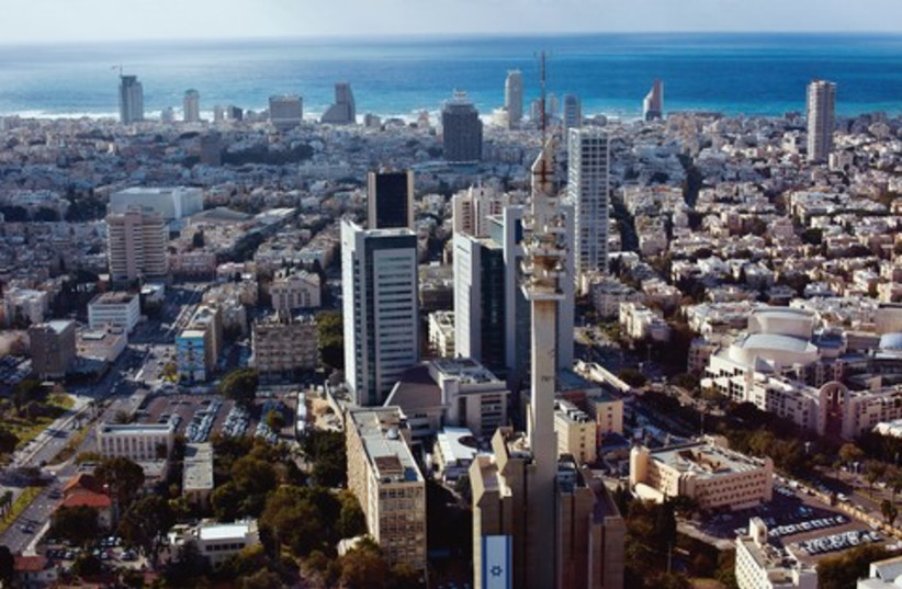 Tel Aviv skyscape 521 (photo credit: REUTERS)