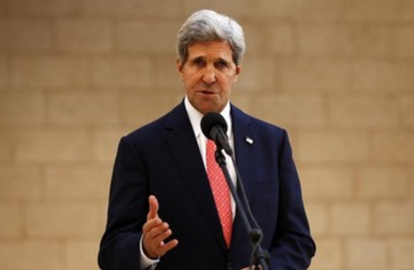 Kerry in Bethlemem November 6, 2013 370 (photo credit: REUTERS)