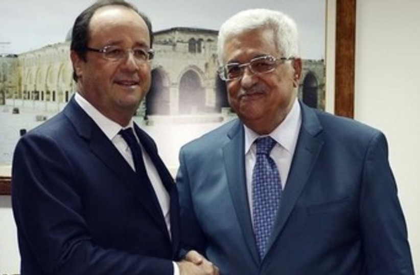 Hollande and Abbas 370 (photo credit: REUTERS/Alain Jocard/Pool)