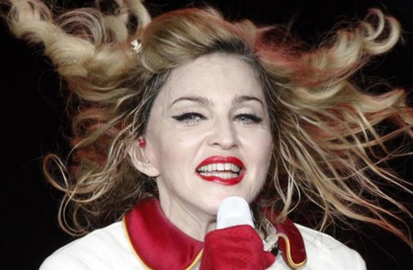 Madonna smiling 521 (photo credit: REUTERS)