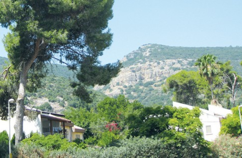 Mt. Carmel seen from Kibbutz Yagur 521 (photo credit: Wikimedia Commons)