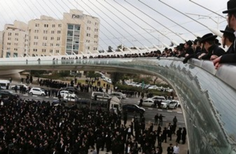 Haredi protest IDF, Jerusalem, February 6, 2014 (photo credit: MARC ISRAEL SELLEM)