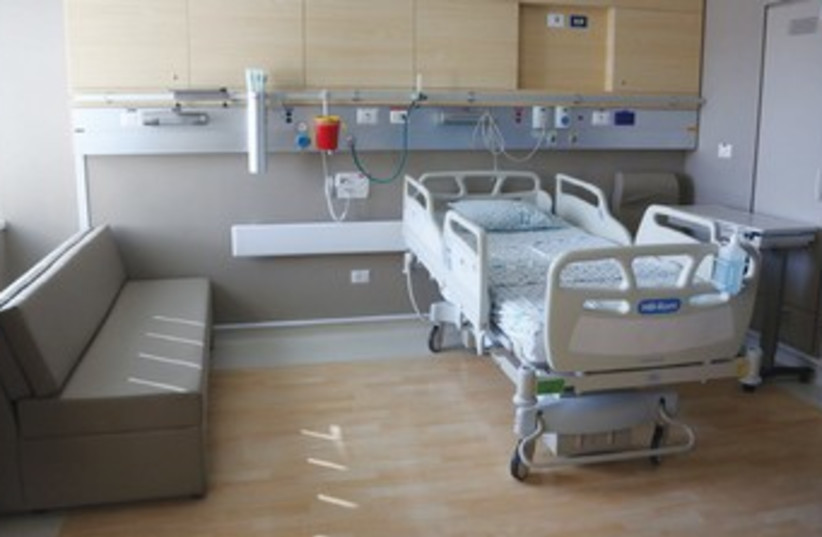 A room stands empty at Hadassah-University Medical Center. (photo credit: MARC ISRAEL SELLEM)