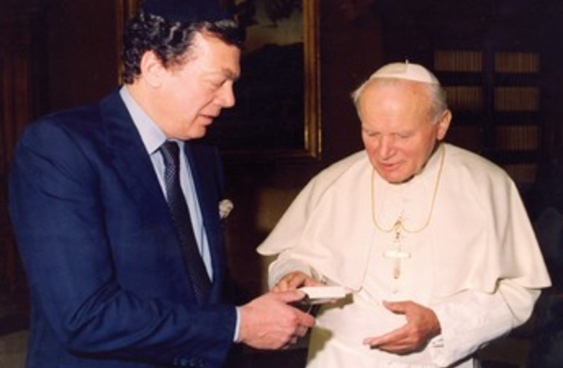 Edgar M. Bronfman and Pope John Paul II  (photo credit: Courtesy)