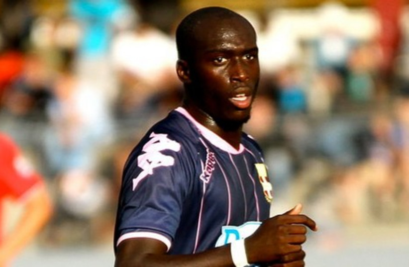 Yannick Sagbo, soccer player fined for posting message supporting Nicolas Anelka’s quenelle gesture (photo credit: Wikimedia Commons)
