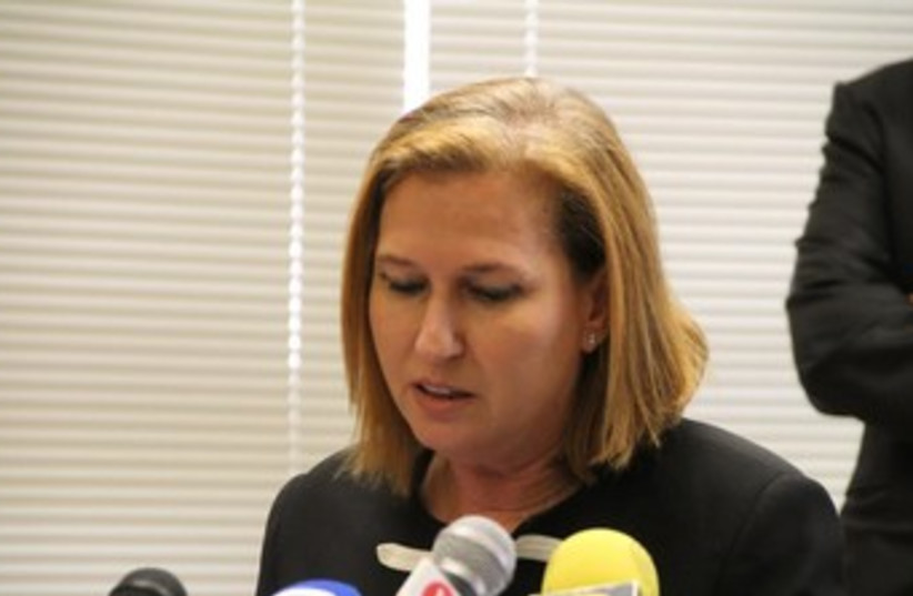 Justice Minister Tzipi Livni speaks at Hatnua faction meeting, May 19 (photo credit: TOVAH LAZAROFF)