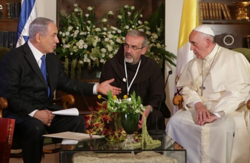 Prime Minister Binyamin Netanyahu and Pope Francis (photo credit: SHAUL GOLAN)