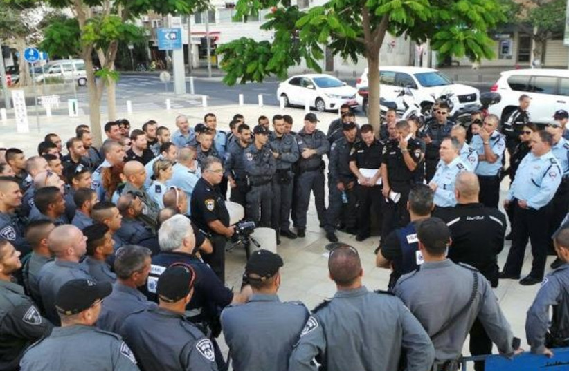 Police prepping for Tel Aviv demonstration, July 19, 2014.  (photo credit: POLICE SPOKESPERSON'S UNIT)