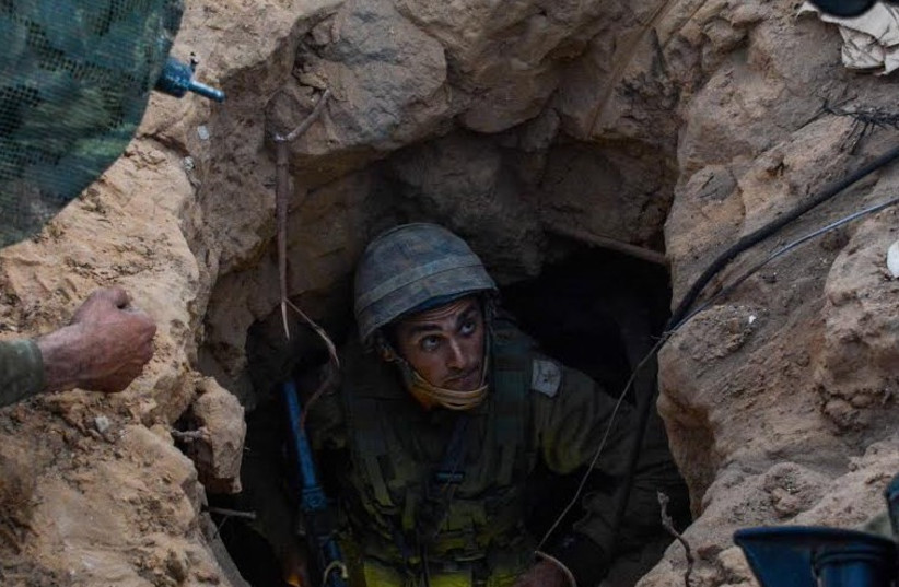 Givati brigade in Gaza (photo credit: IDF SPOKESMAN'S OFFICE)