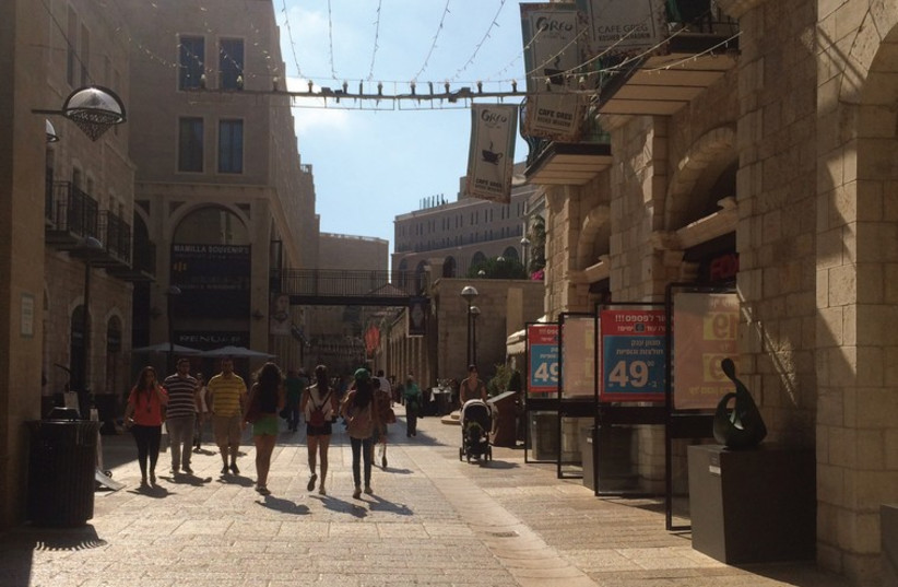 Mamilla Mall has not been affected by events, though tourists are stressed. (photo credit: SARAH GRUEN)