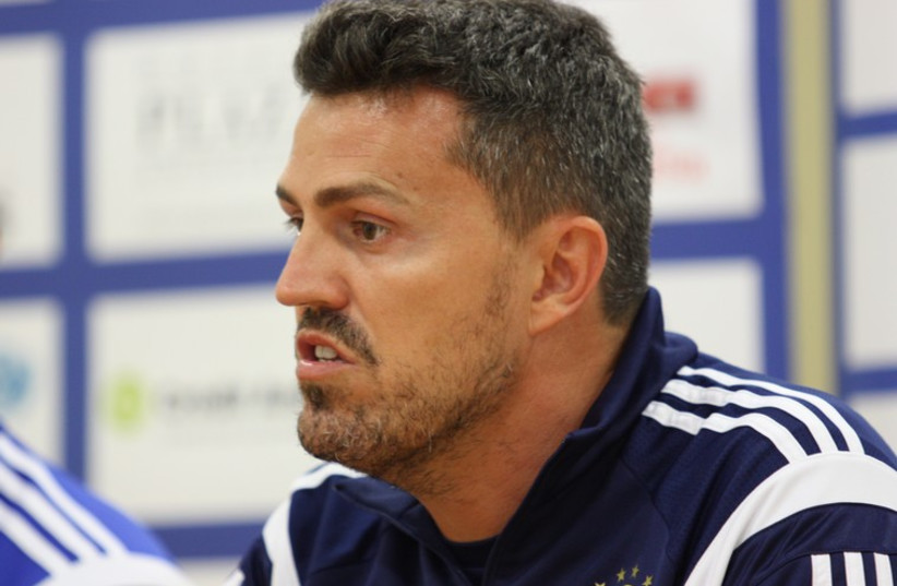 Coach Oscar Garcia left Maccabi Tel Aviv yesterday due to the security situation, less than three months after signing a two-year deal (photo credit: MACCABI TEL AVIV WEBSITE)