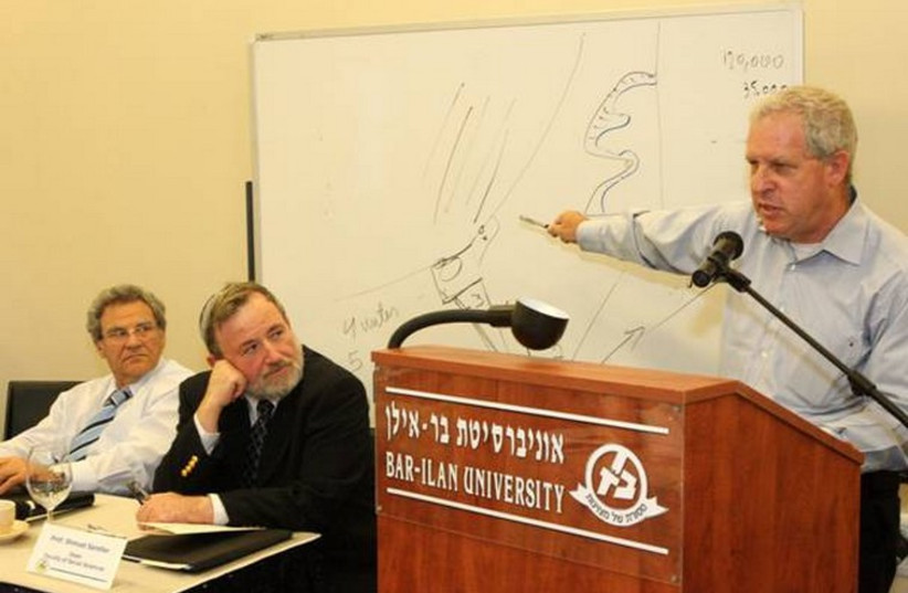 From right: Maj. Gen. (res.) Giora Eiland, Prof. Shmuel Sandler, and Prof. Efraim Inbar. (photo credit: Courtesy)