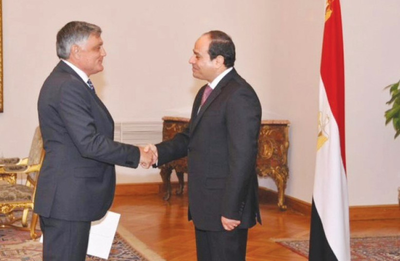 Israel's Ambassador to Egypt Chaim Koren presents his credentials to Egyptian President Abdel al-Sisi yesterday. (photo credit: FOREIGN MINISTRY)