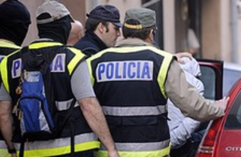 Spanish police arrest 13 suspects in terror raids - The Jerusalem Post