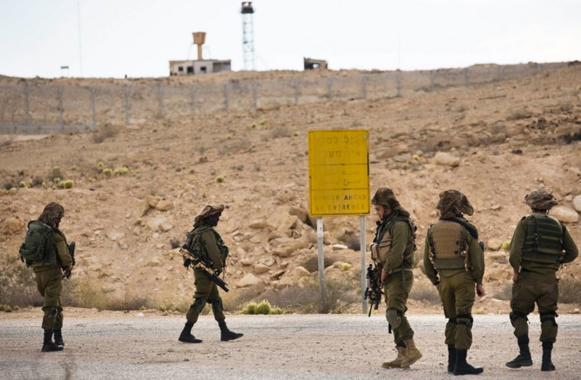  IDF soldiers patrol the area near the Israeli-Egyptian border (photo credit: REUTERS)