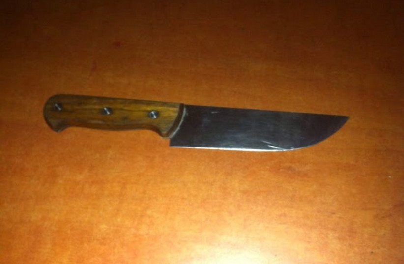A knife found on the person of a Palestinian by Border Police (photo credit: ISRAEL POLICE)