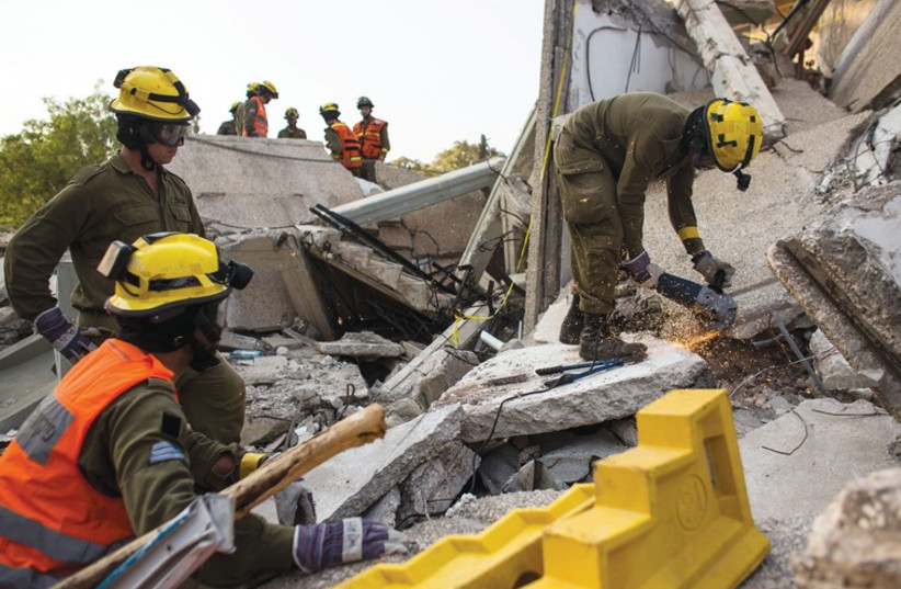 Home Front Command search and rescue drill (photo credit: REUTERS)
