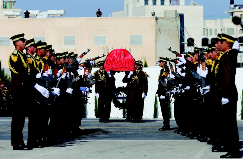 Comment Abbas tire avantage de la mort d’Abou Ein (photo credit: AMMAR AWAD / REUTERS)
