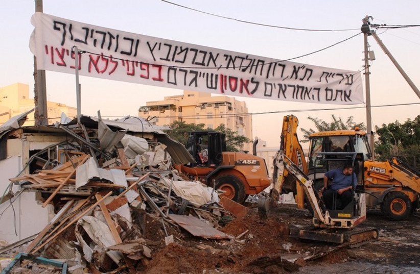 Givat Amal demollition (photo credit: BEN HARTMAN)