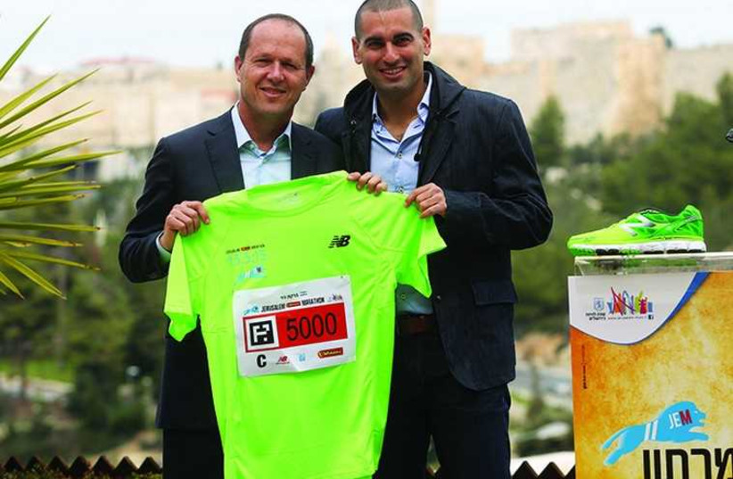 Jerusalem Mayor Nir Barkat (L) and former tennis player Andy Ram (photo credit: MARC ISRAEL SELLEM)