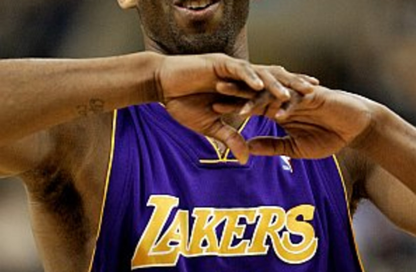 Kobe Bryant 298.88 (photo credit: AP)