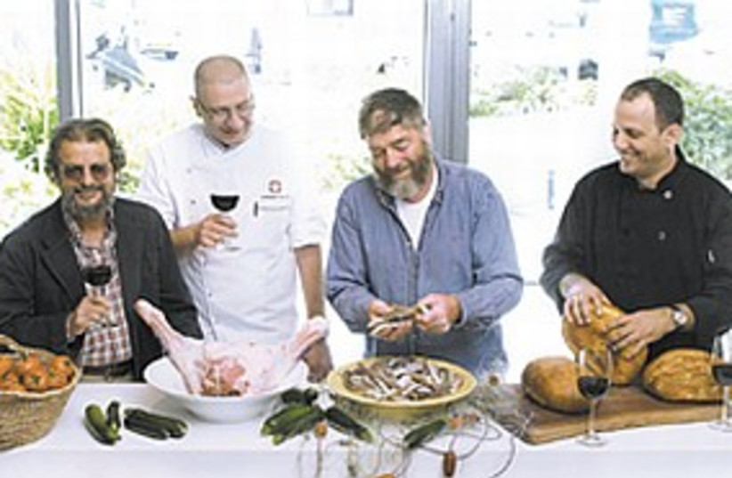 team cooking fatwire  (photo credit: )