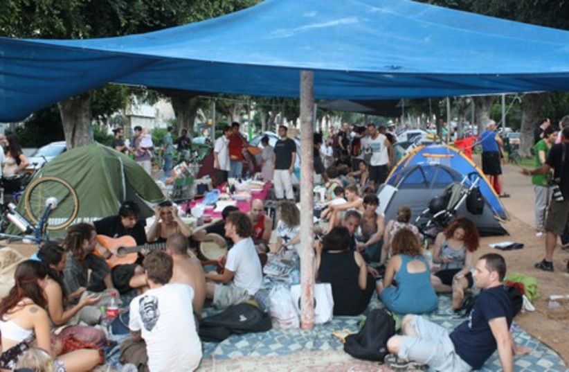 Tent city housing protest 4