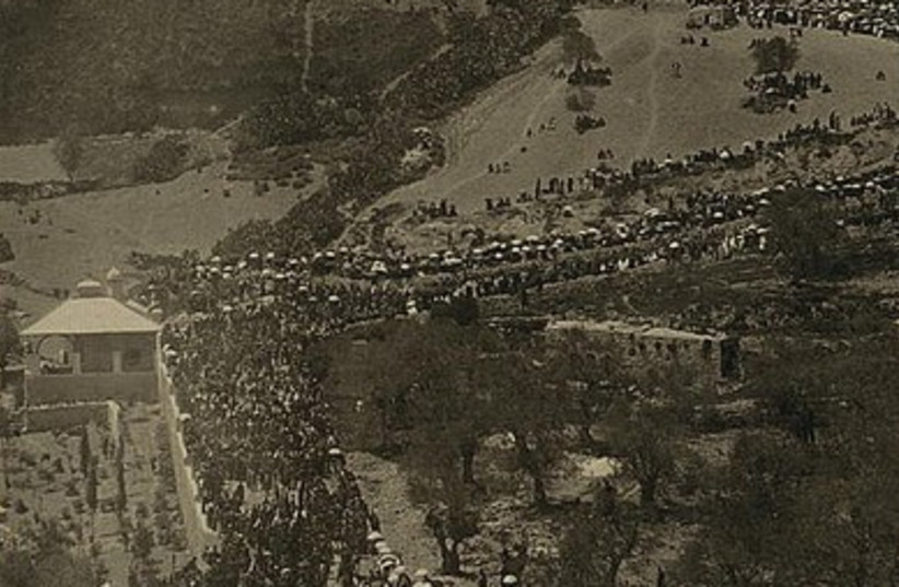 Passover crowd 1911