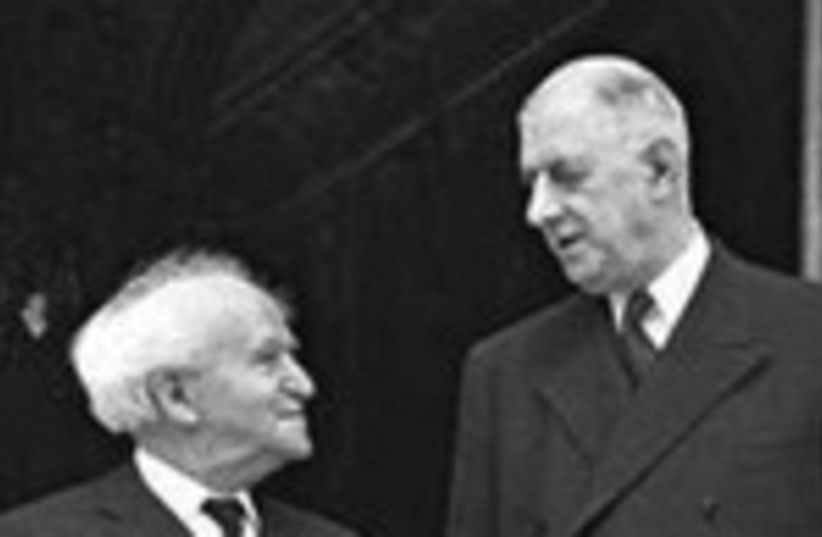 David Ben Gurion and Charles De Gaulle 150 (credit: Jerusalem Post Archive)