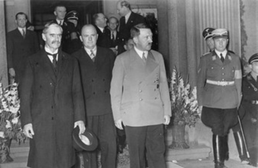 Neville Chamberlain (left), Hitler 370 (credit: Wikimedia Commons)