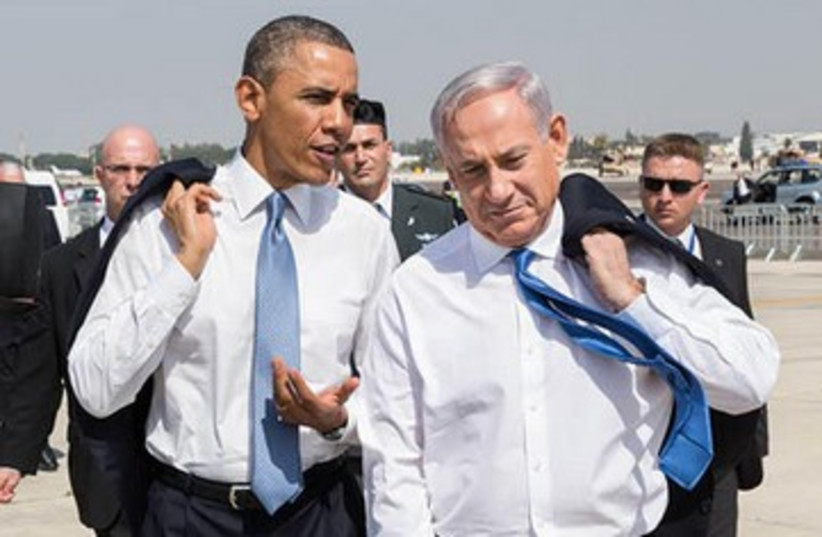 Netanyahu and Obama at airport 390 (credit: White House)