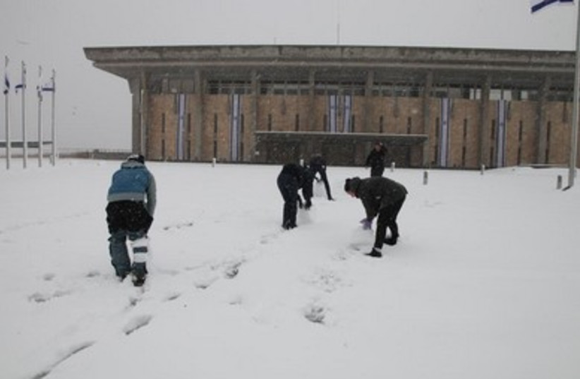 Knesset in Snow 390