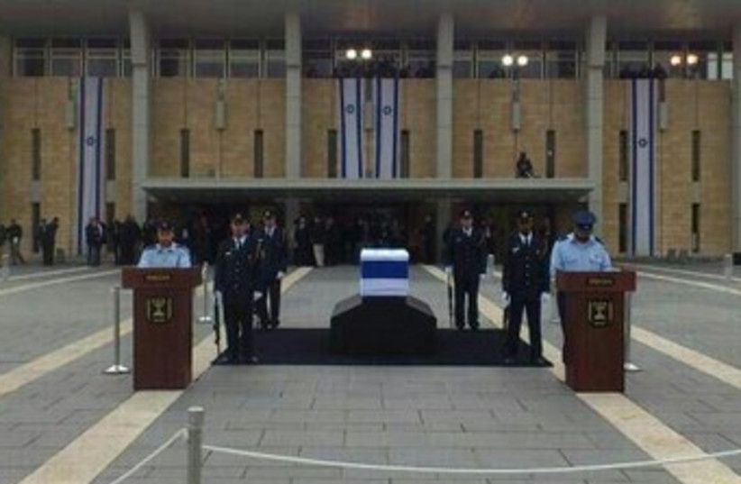 The casket of Ariel Sharon at the Knesset, January 12, 2014.