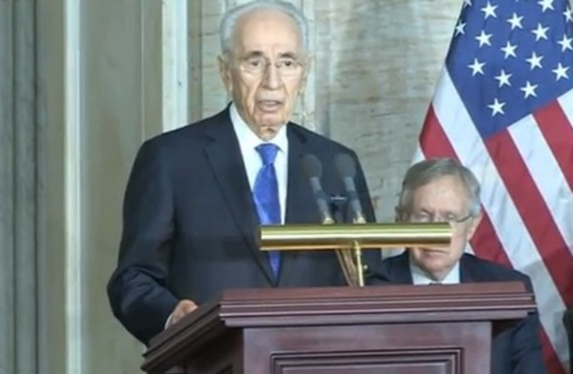 Peres addresses US Congress