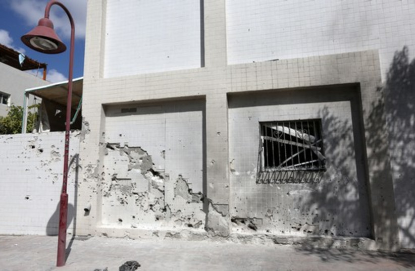 A rocket hit in Ashdod