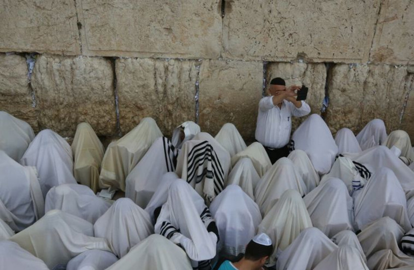 The Priestly Blessing at the Western Wall‏