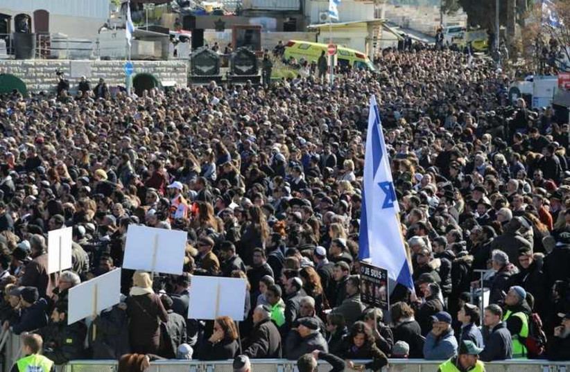 Masses turn out for Paris attack victims' funeral in Jerusalem