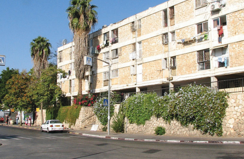 A housing project in Katamon Het.  (photo credit: Wikimedia Commons)