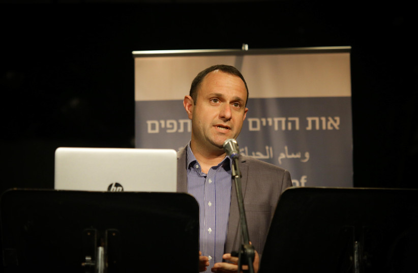 Eran Singer speaks at the awards ceremony (photo credit: AVIV NAVEH)