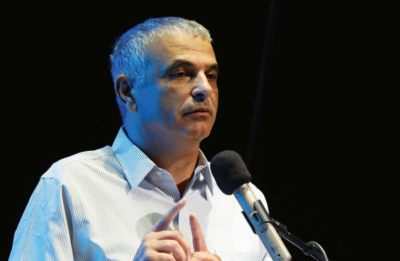 FINANCE MINISTER Moshe Kahlon speaks at an event in Ofakim. (photo credit: REUTERS)